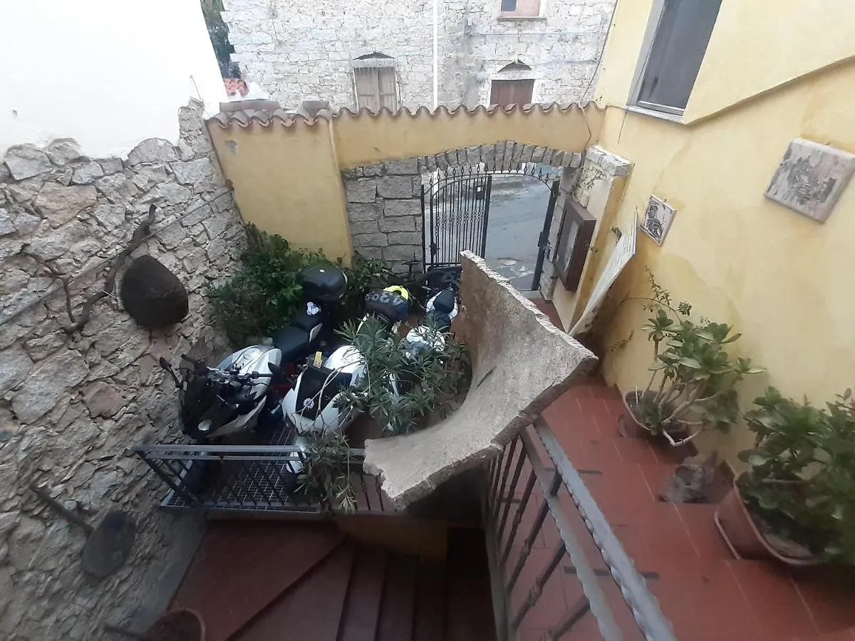 B&B Il Portico Orgosolo 0*,  Włochy